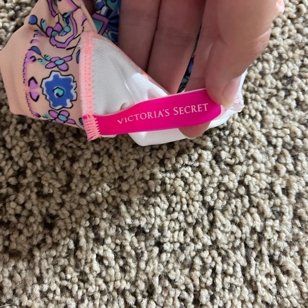 Victoria secret bikini top